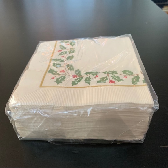 Lenox Holiday Beverage Napkin Set - 50 count 5” x 5” 3 ply - Picture 2 of 3